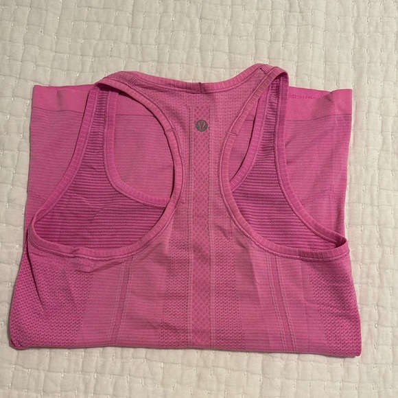 Lululemon swiftly tank top - Picture 2 of 3